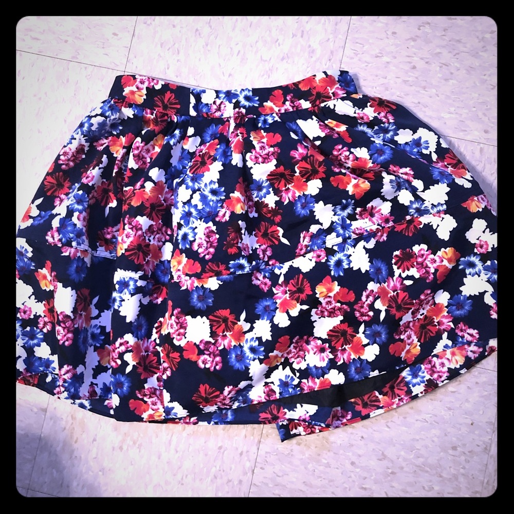 Express floral skater skirt, size 8